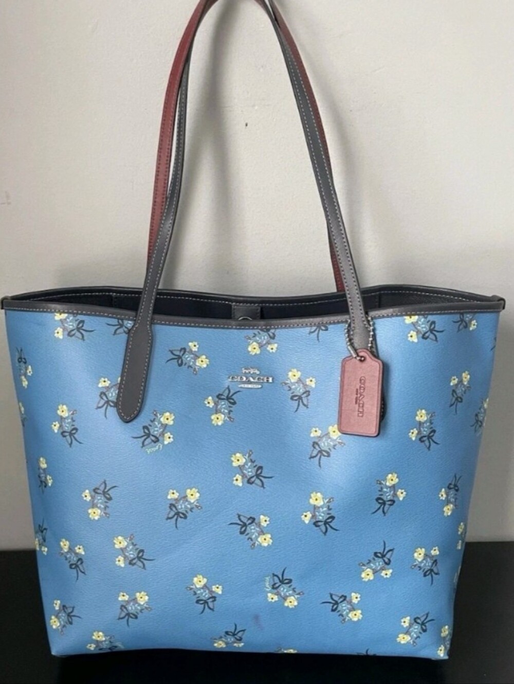 Coach City Tote Blue Floral Bow Print Pebbled Leather Shoulder Bag Large - Picture 15 of 16